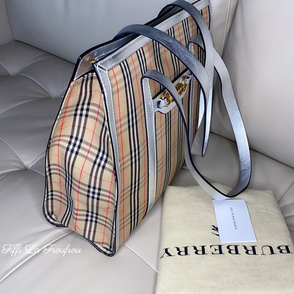 Authentic Burberry bag - Picture 10 of 16